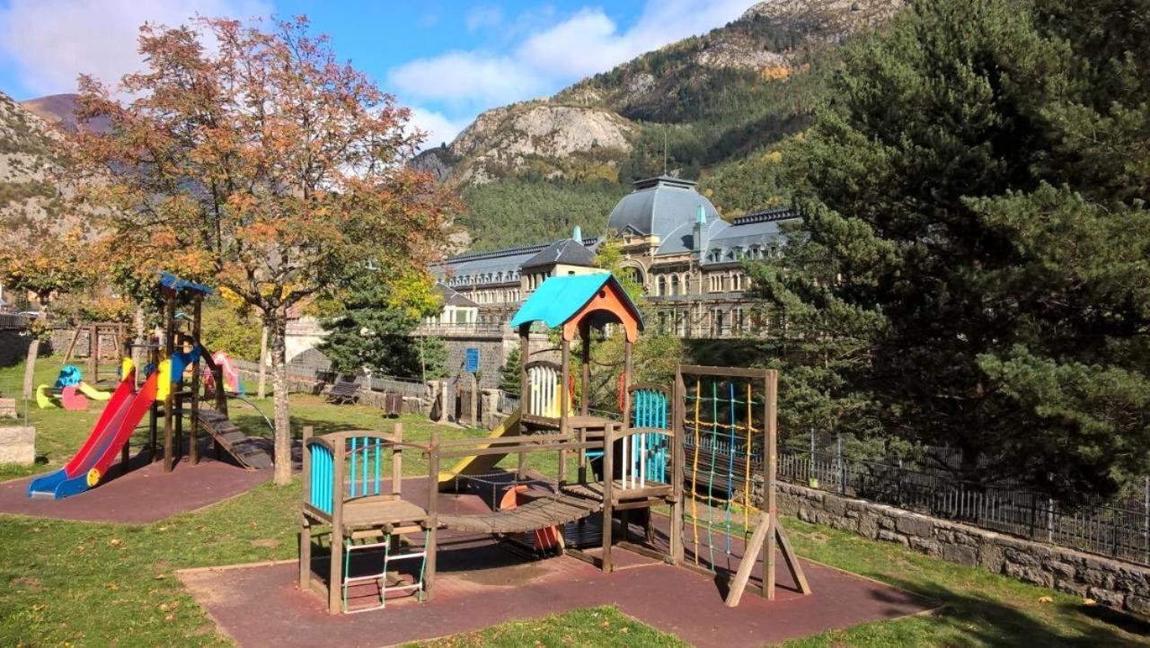 Acogedor Y Calido Apartamento Con Vistas A La Montana Canfranc Εξωτερικό φωτογραφία